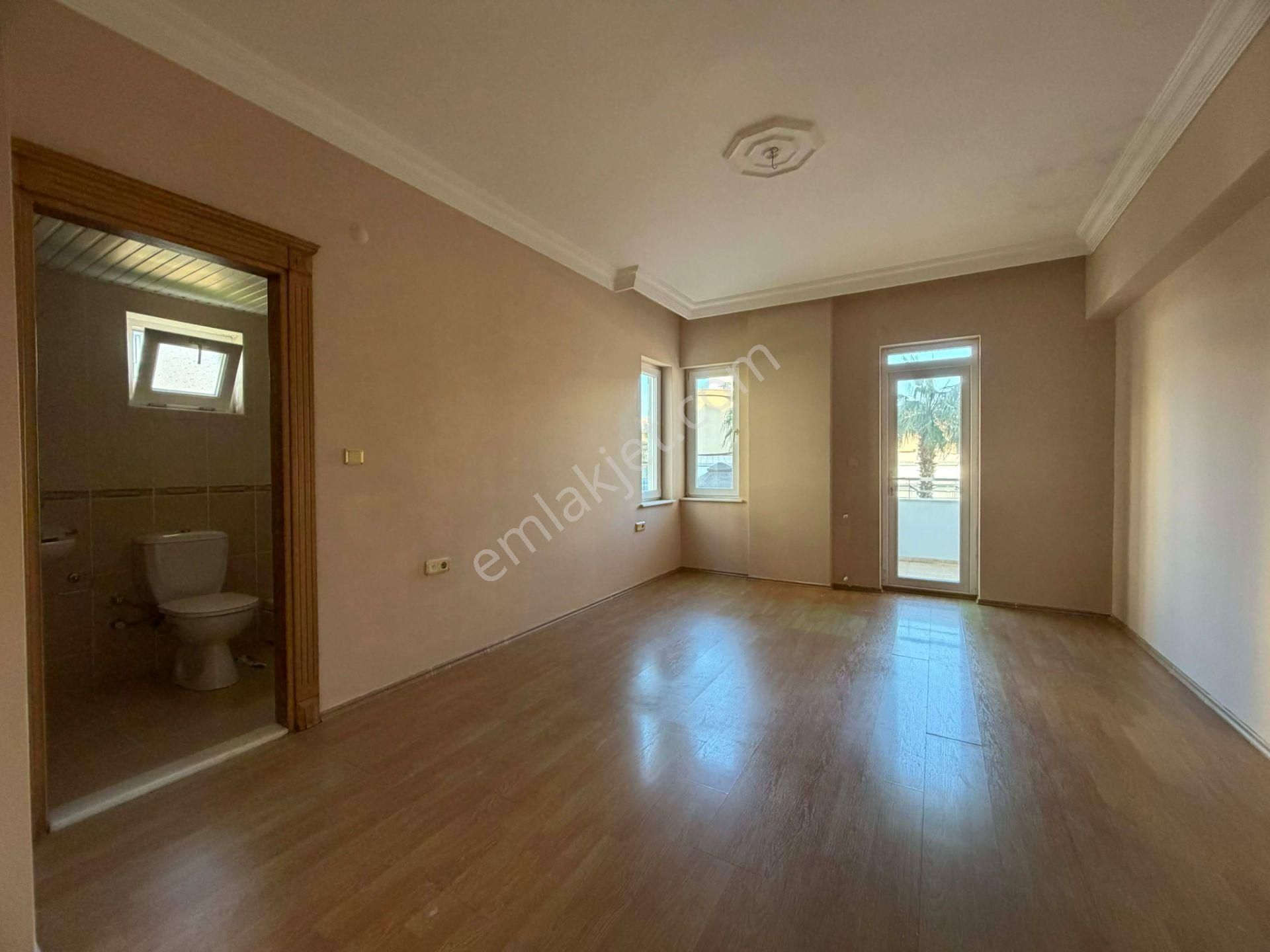 Şafak Emlak Kiralık Şirinyalı Sitede 3+1 165m2 Ara Kat - Görsel 8