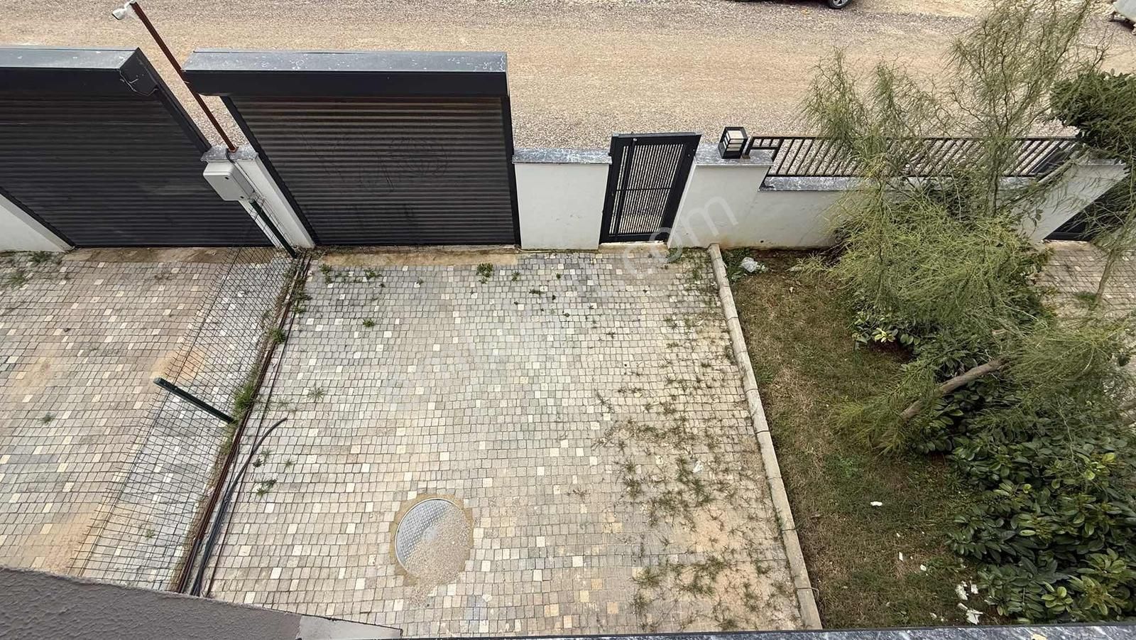 Altıntaşda Site İçerisinde 40'lık Yolda 4+1 Satılık Villa - Görsel 6