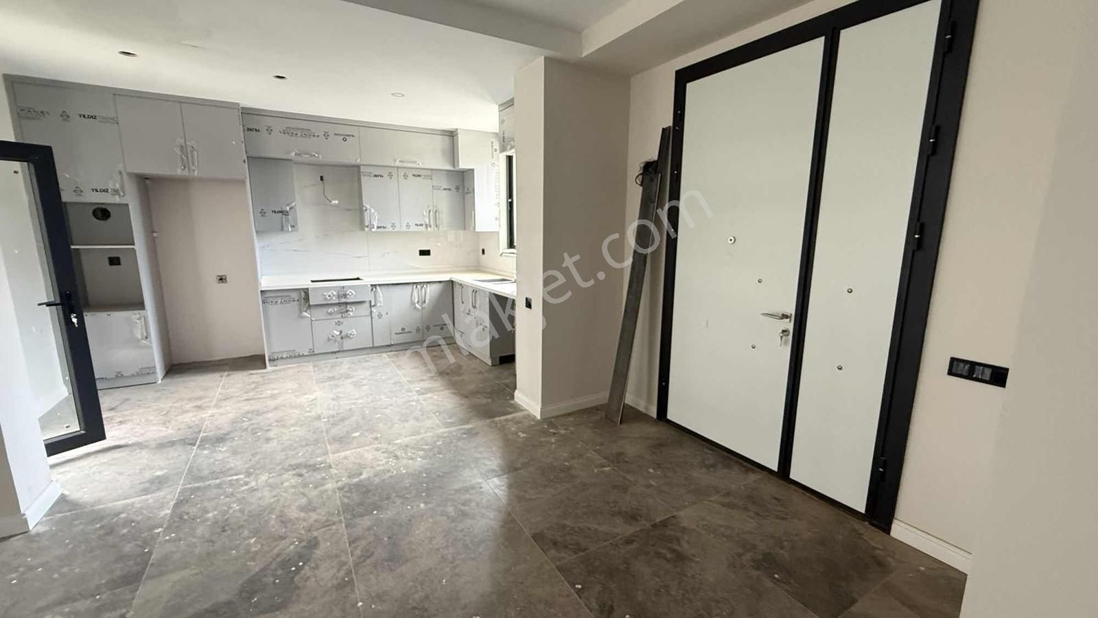 Altıntaşda Site İçerisinde 40'lık Yolda 4+1 Satılık Villa - Görsel 16