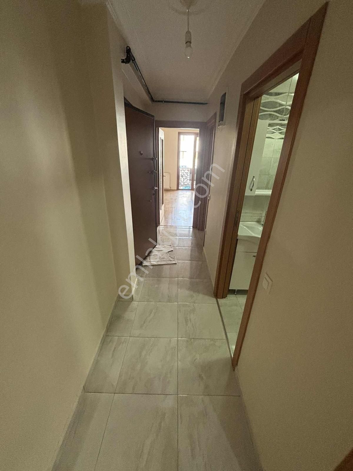 Maltepe Zümrütevlerde Yüksek Giriş 2+1 Genç Binada Ferah Daire - Görsel 12