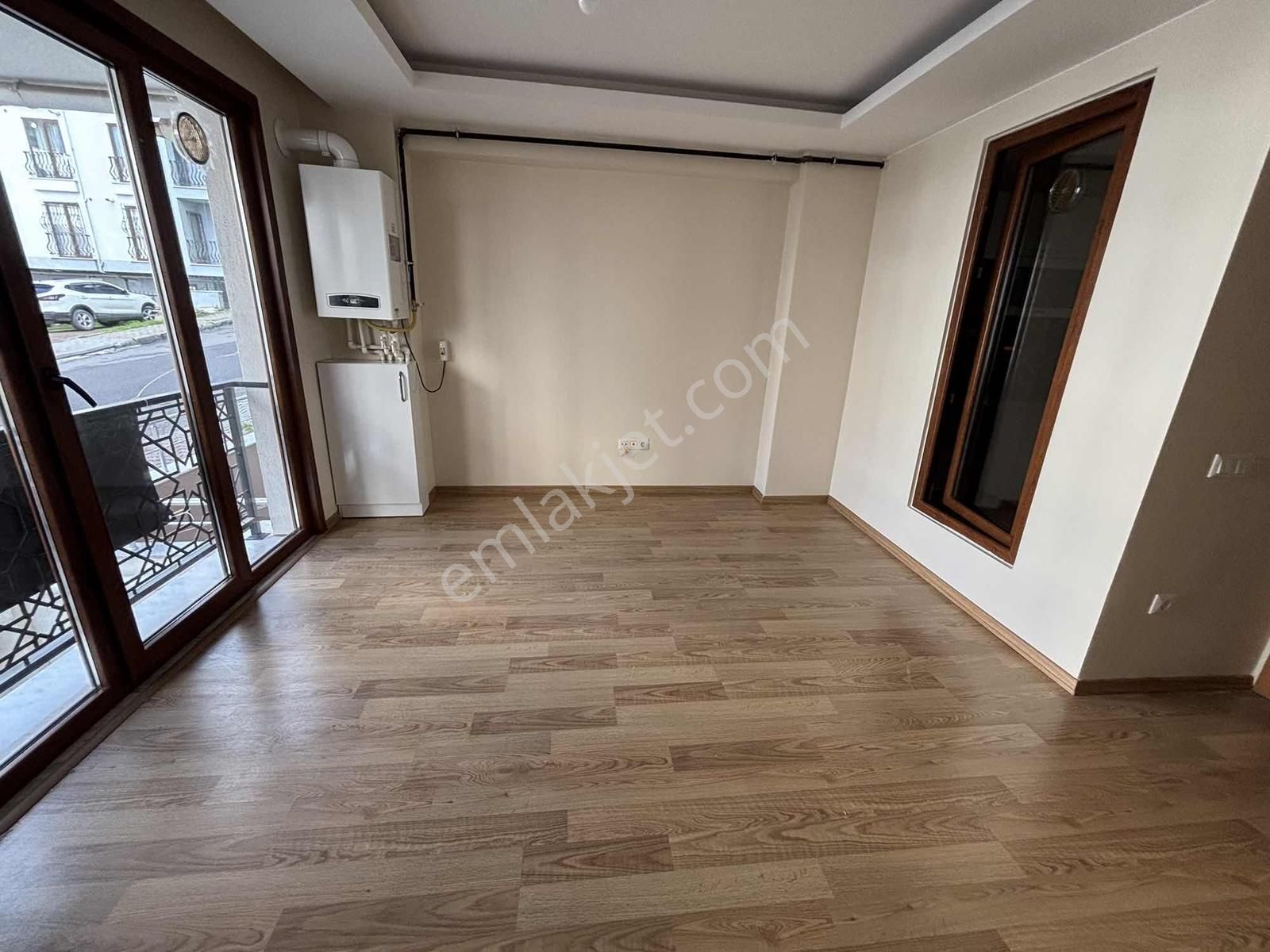 Maltepe Zümrütevlerde Yüksek Giriş 2+1 Genç Binada Ferah Daire - Görsel 30