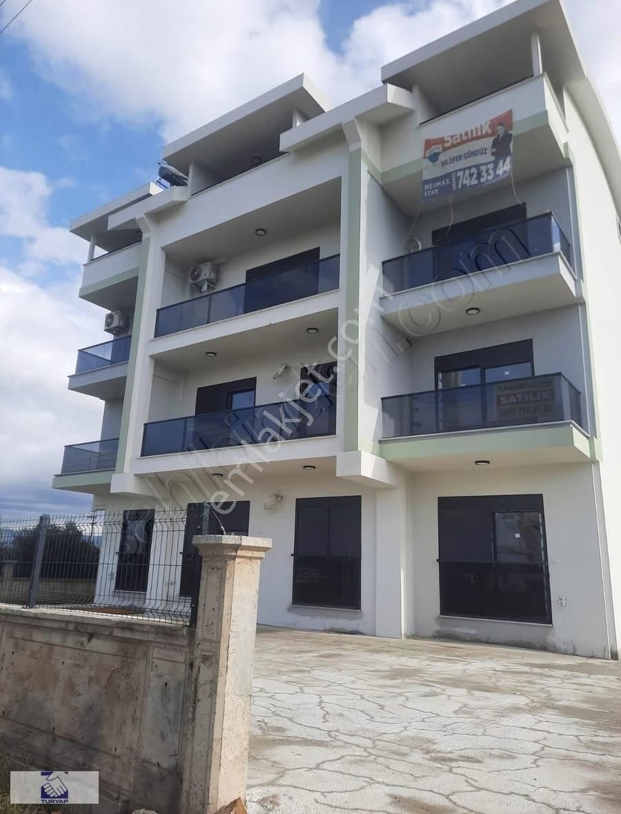 Kızılot'ta 1+1 Satılık Daire