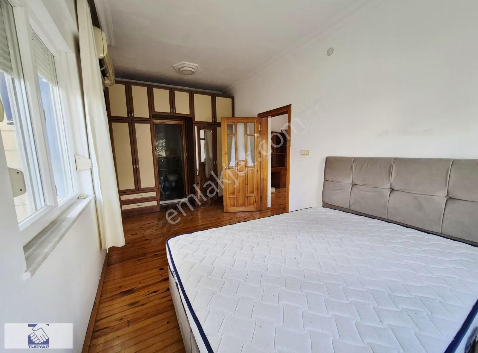 Çolaklı 'da Denize Sıfır Özel Plajlı 4 Katlı Villa - Görsel 5