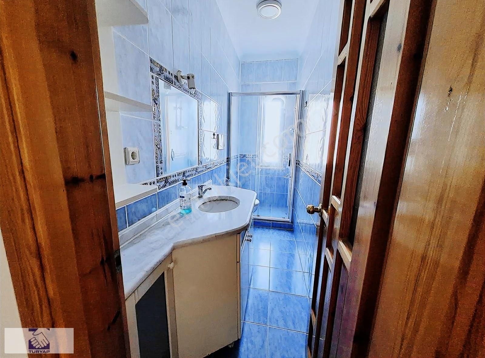 Çolaklı 'da Denize Sıfır Özel Plajlı 4 Katlı Villa - Görsel 18