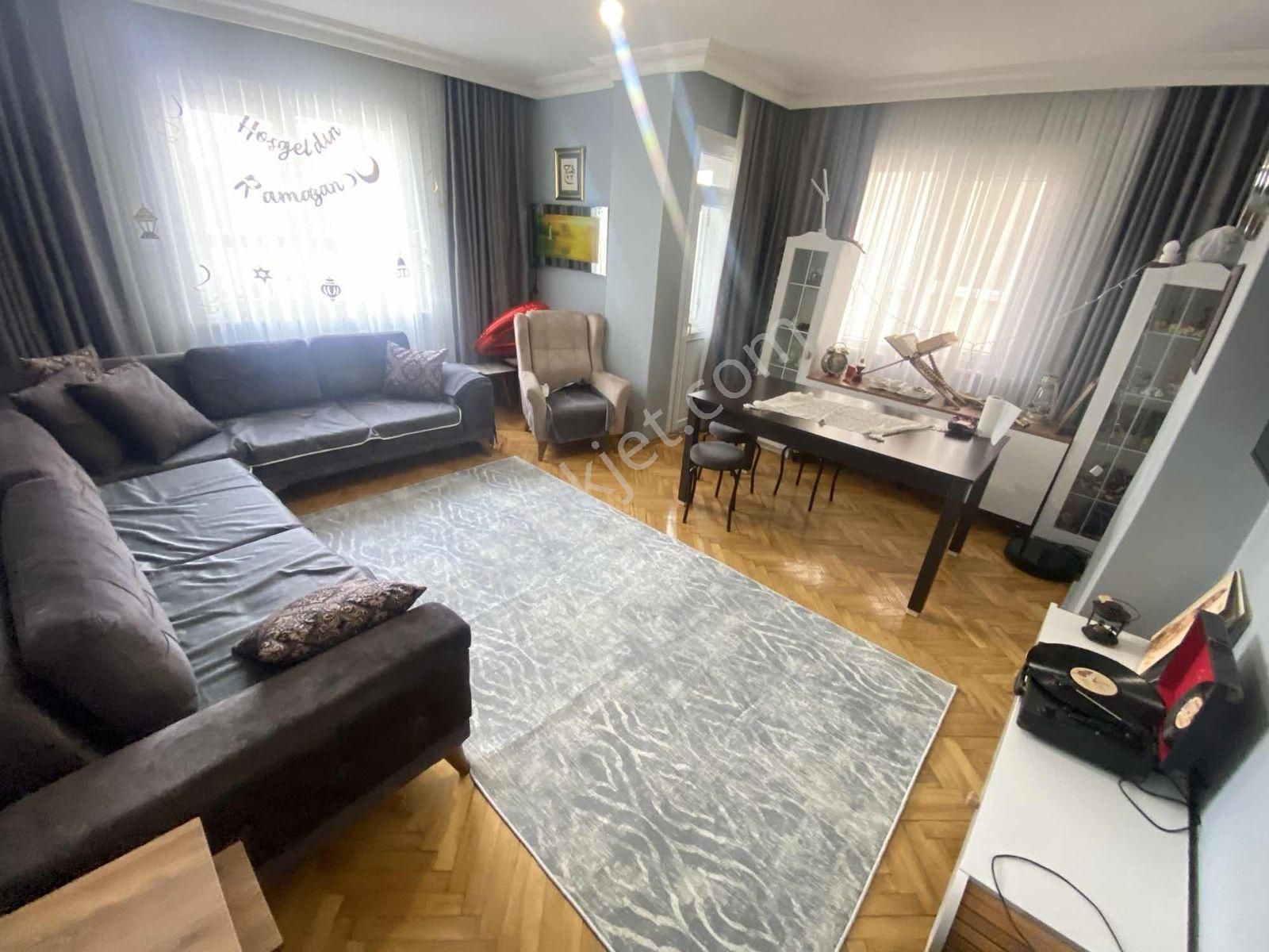 Genç Bina 2+1 Net 90 M2 3 Balkonlu Kaçağı Olmayan Full Masrafsız - Görsel 7