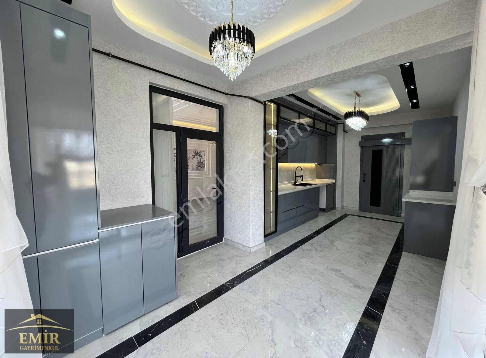 Emir Gayrimenkulden Göktürkün Gözde Kalbinde Satılık 2.5+1 Daire