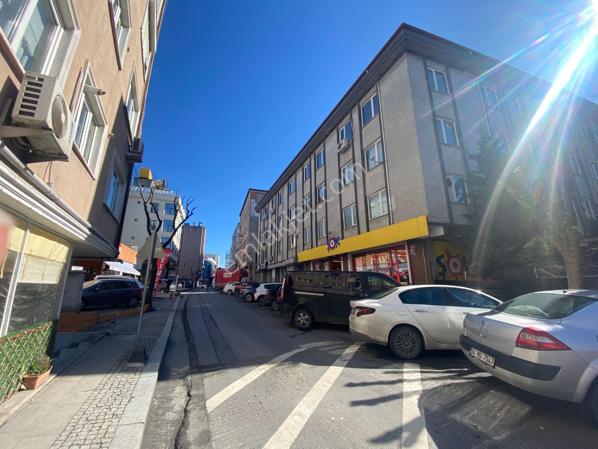 Next House'dan Sefaköy'de Satılık 400 M² Ticari Dükkan & Kat Ofisi - Görsel 19