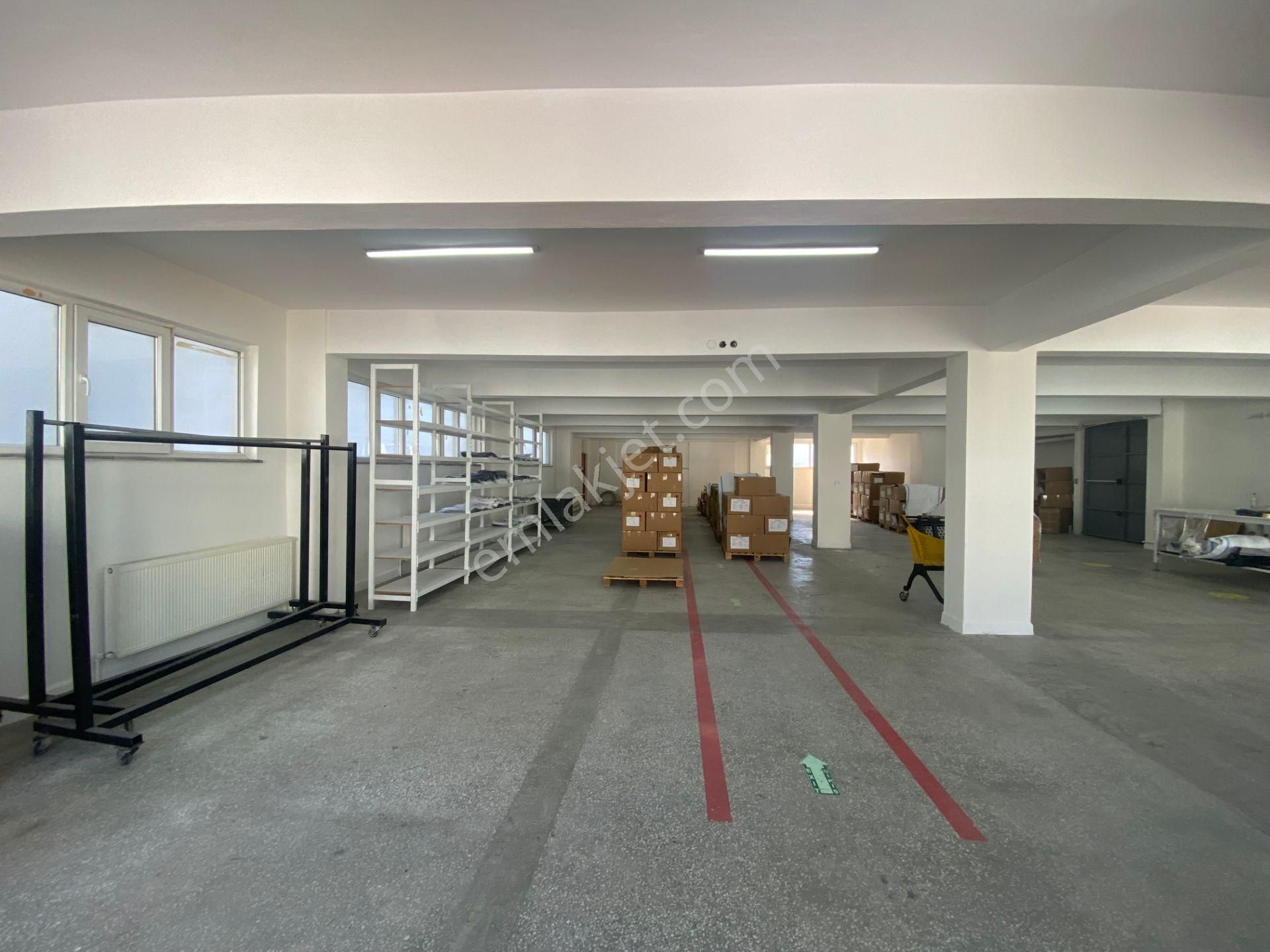 Next House'dan Sefaköy'de Satılık 400 M² Ticari Dükkan & Kat Ofisi - Görsel 2