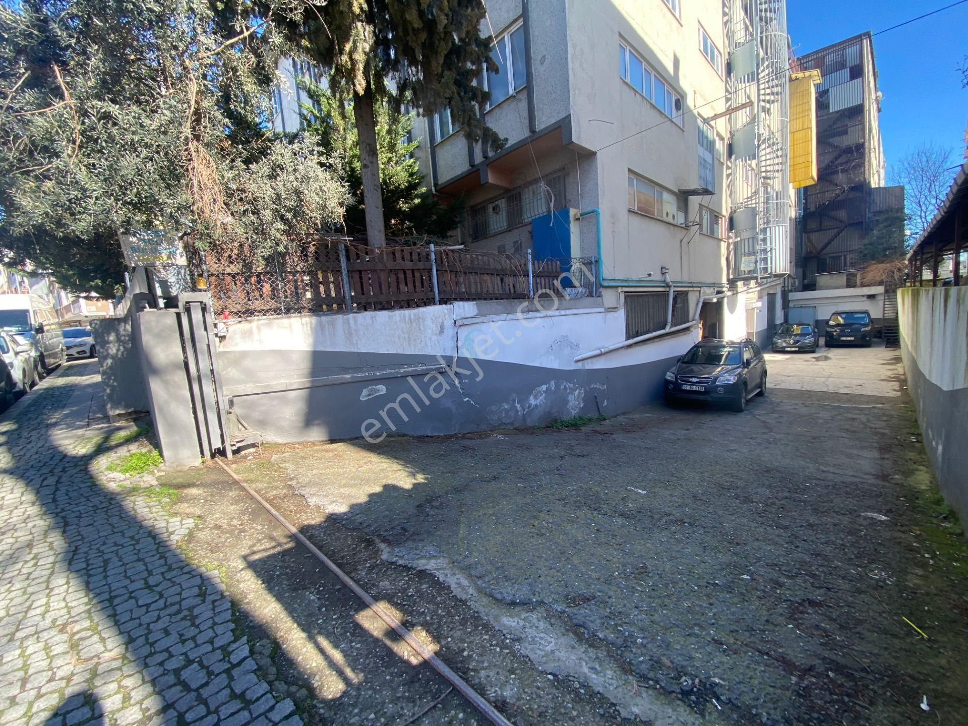 Next House'dan Sefaköy'de Satılık 400 M² Ticari Dükkan & Kat Ofisi - Görsel 15