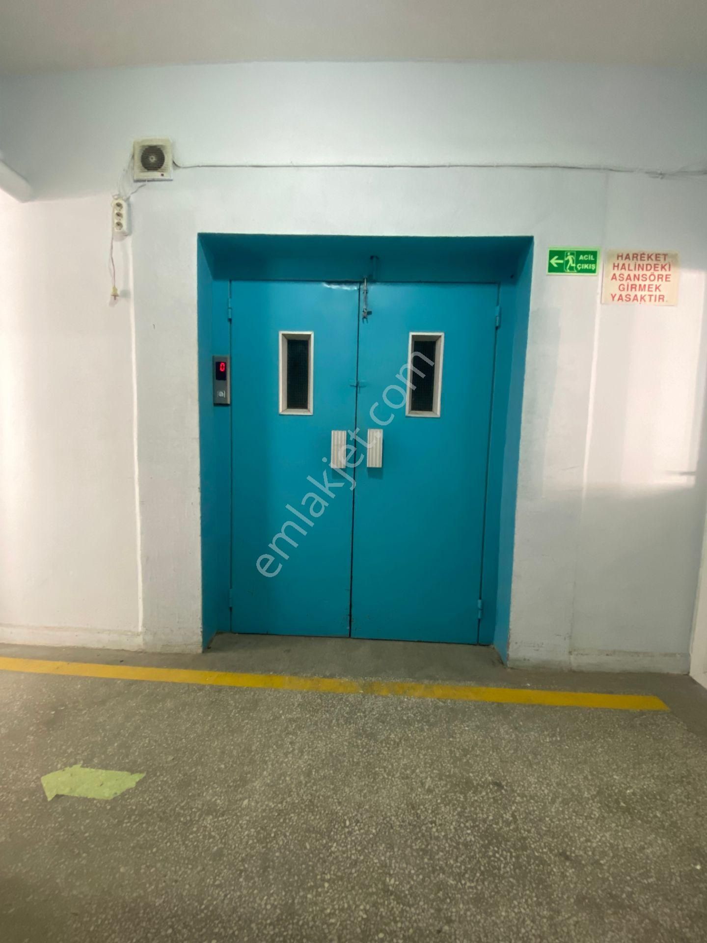 Next House'dan Sefaköy'de Satılık 400 M² Ticari Dükkan & Kat Ofisi - Görsel 13