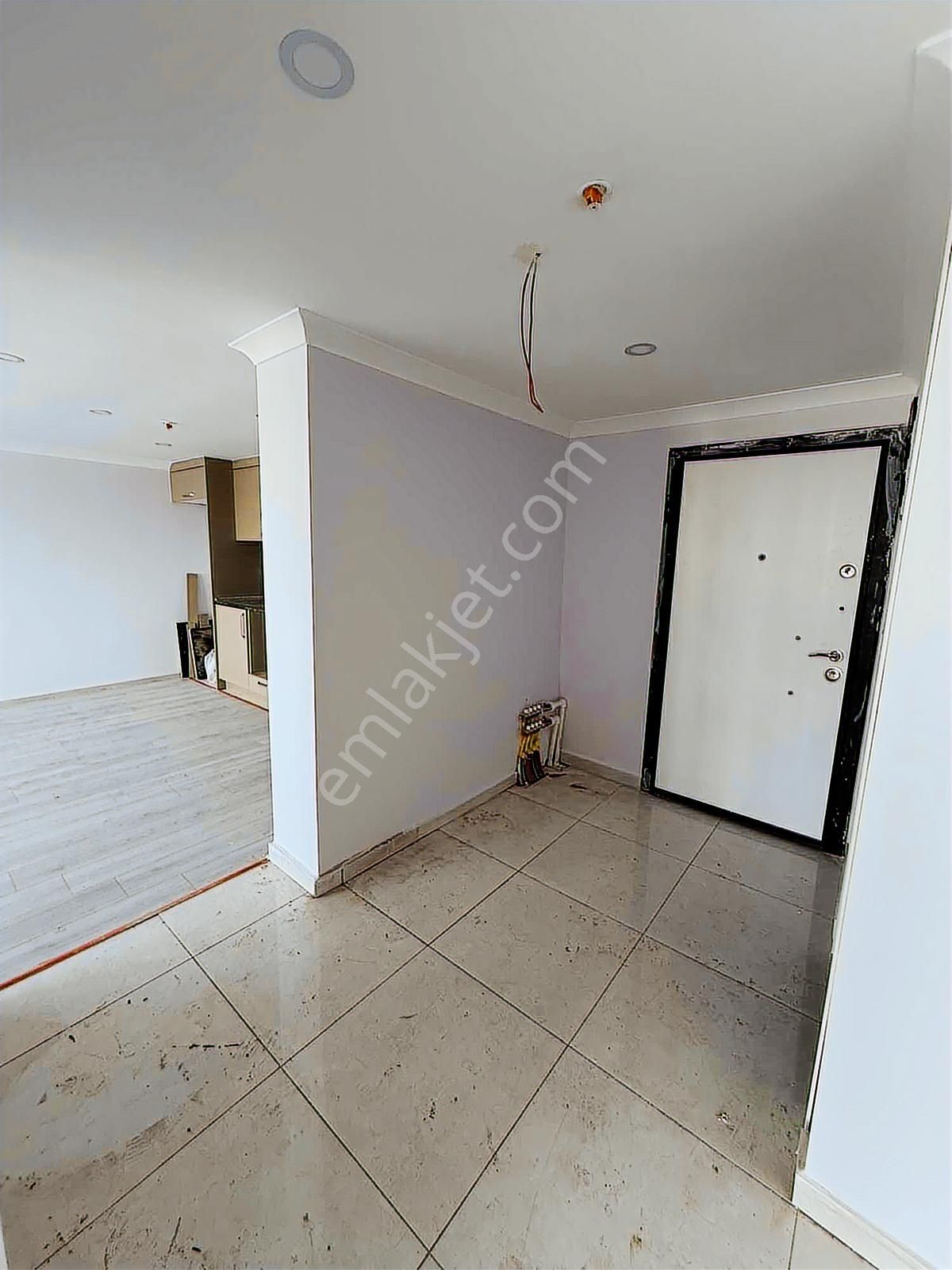 Hayat Park Sitesi / 2+1 70 M² / Bakımlı Ve Hazır ! Fırsat ! - Görsel 23