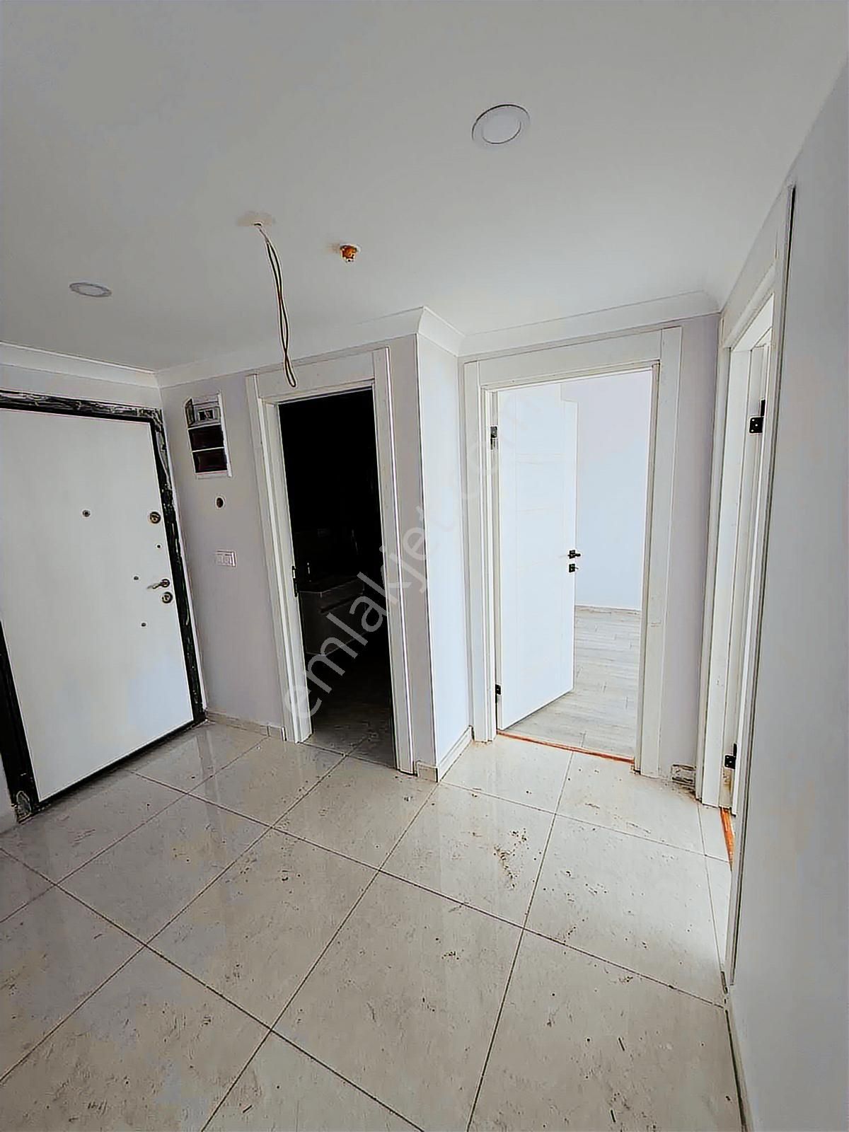 Hayat Park Sitesi / 2+1 70 M² / Bakımlı Ve Hazır ! Fırsat ! - Görsel 9