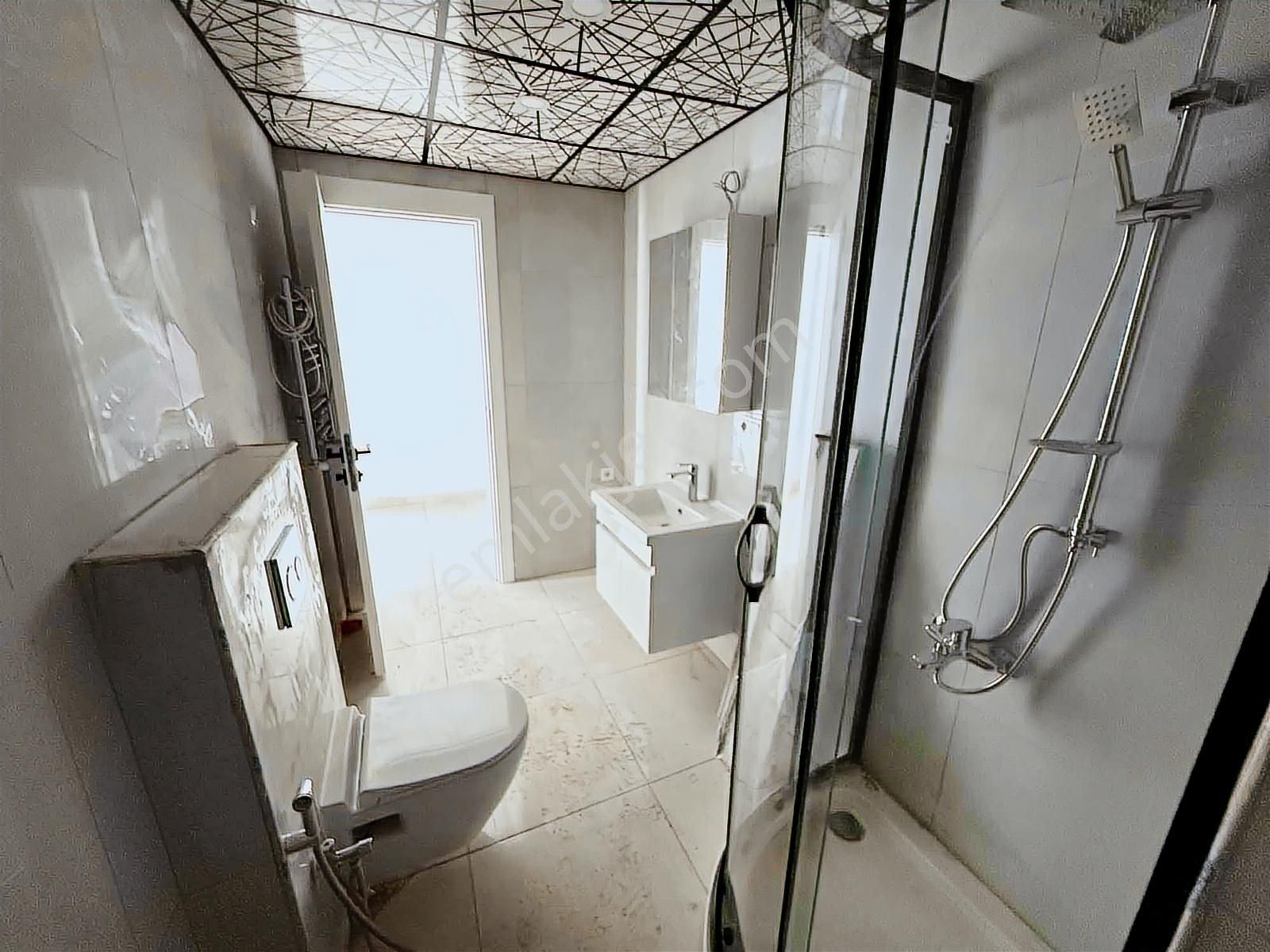 Hayat Park Sitesi / 2+1 70 M² / Bakımlı Ve Hazır ! Fırsat ! - Görsel 5