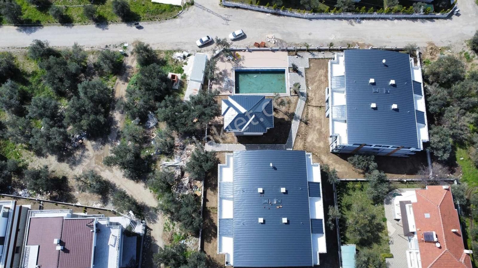 Yetkili Ofisten | 2+1 Bahçe Kullanımlı Daire | Havuzlu Sitede