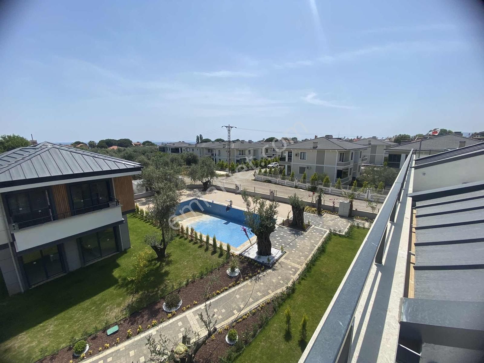 Yetkili Ofisten | 2+1 Bahçe Kullanımlı Daire | Havuzlu Sitede - Görsel 10