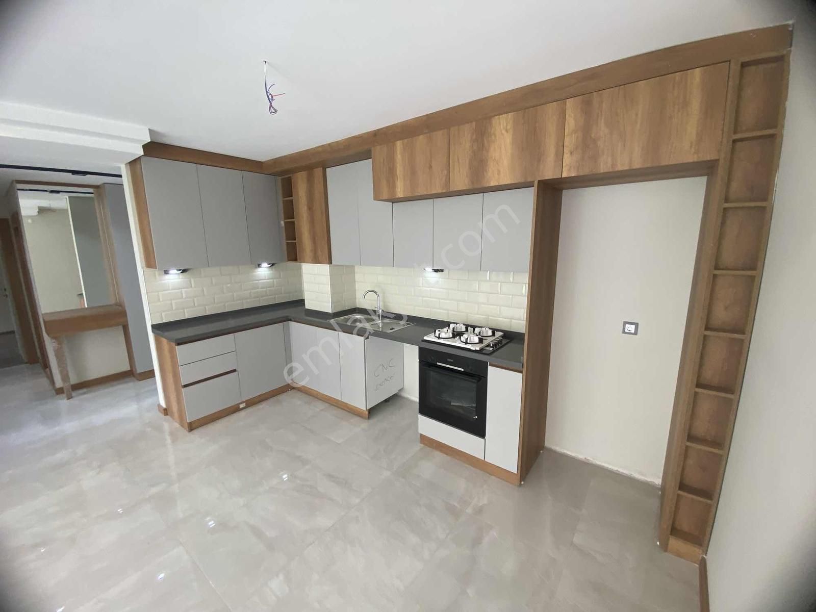 Yetkili Ofisten | 2+1 Bahçe Kullanımlı Daire | Havuzlu Sitede - Görsel 7