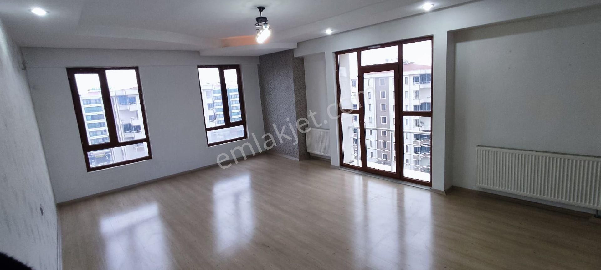 Premar Emlaktan Nevroz Yanı Kiralık 4+1 Daire - Görsel 2