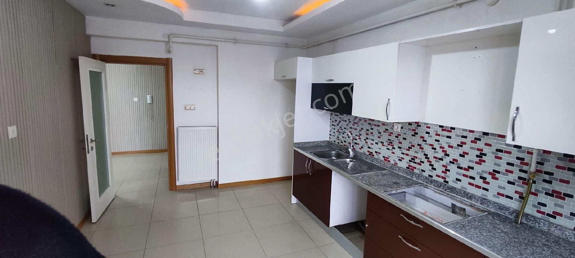 Premar Emlaktan Nevroz Yanı Kiralık 4+1 Daire - Görsel 14