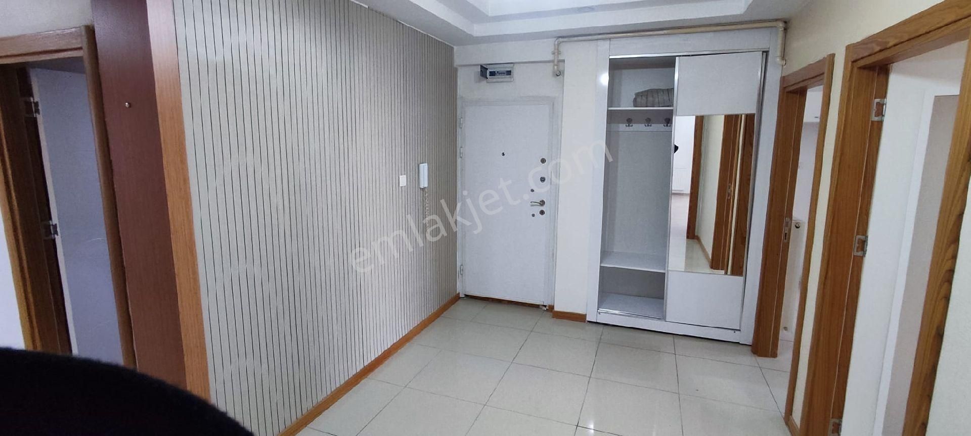 Premar Emlaktan Nevroz Yanı Kiralık 4+1 Daire - Görsel 13