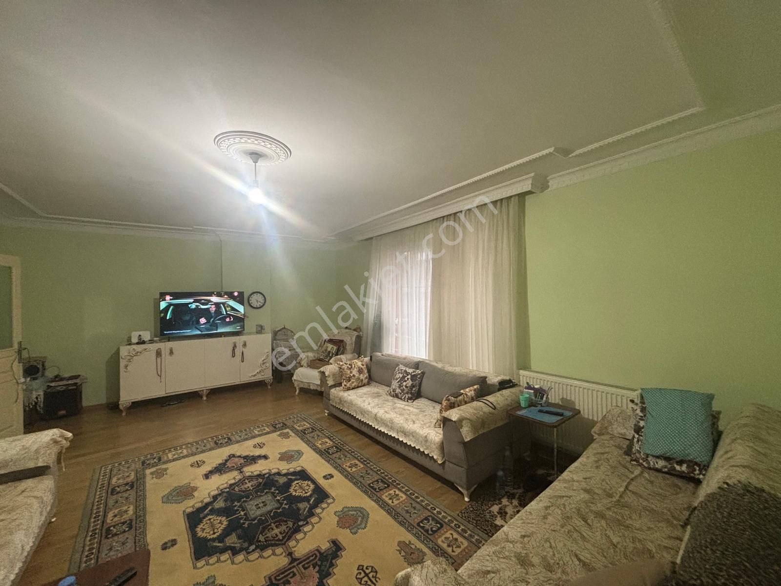 Maltepe Fındıklı'da Oldukça Geniş Kullanışlı Satılık 3+1 Daire - Görsel 3