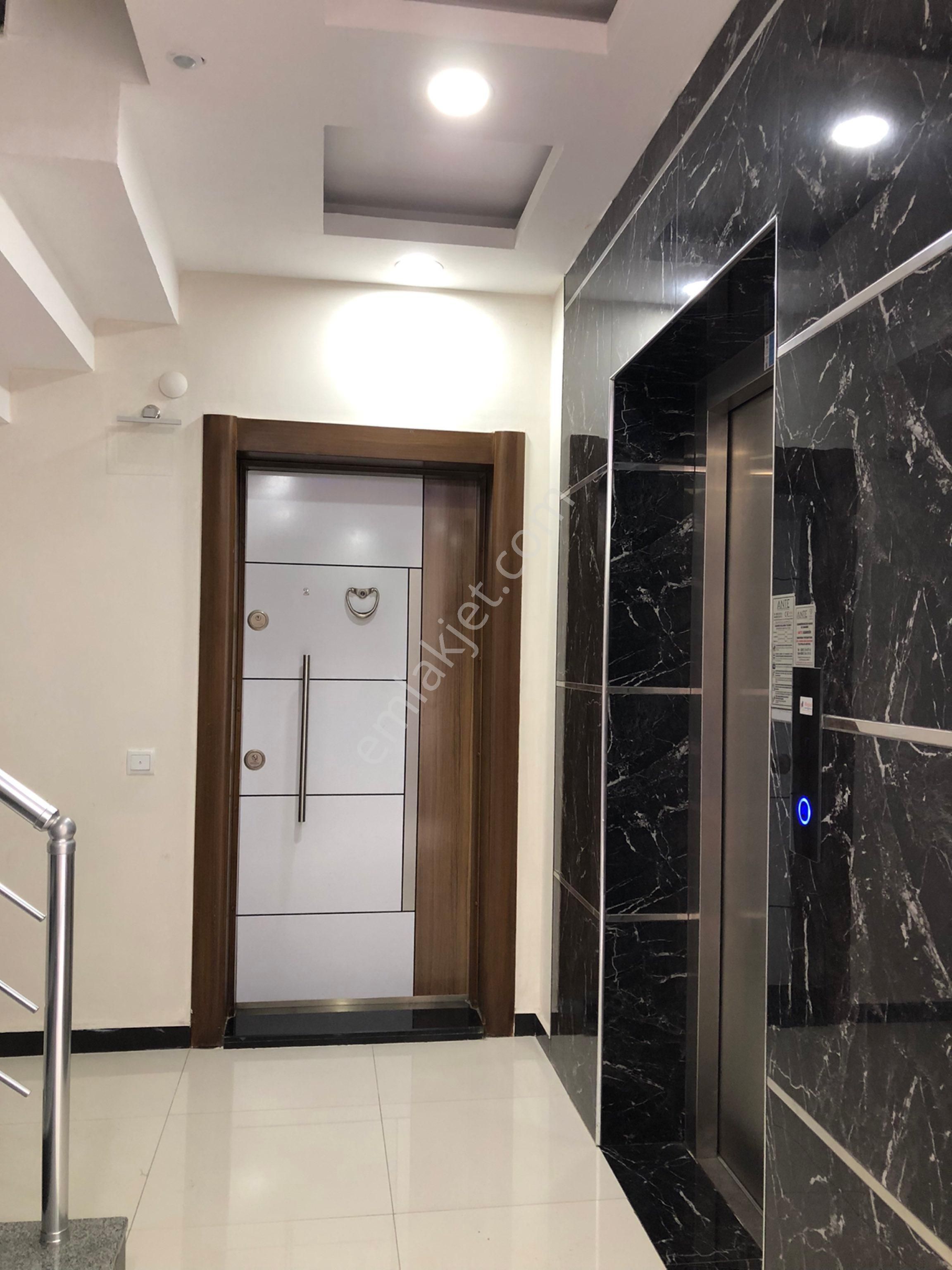 Çağlayan Barınaklar'da,denize 350 Mt,keyifli 130m2 Bahçeli,şık Ve Donanımlı (2+1)bahçe Katı - Görsel 9