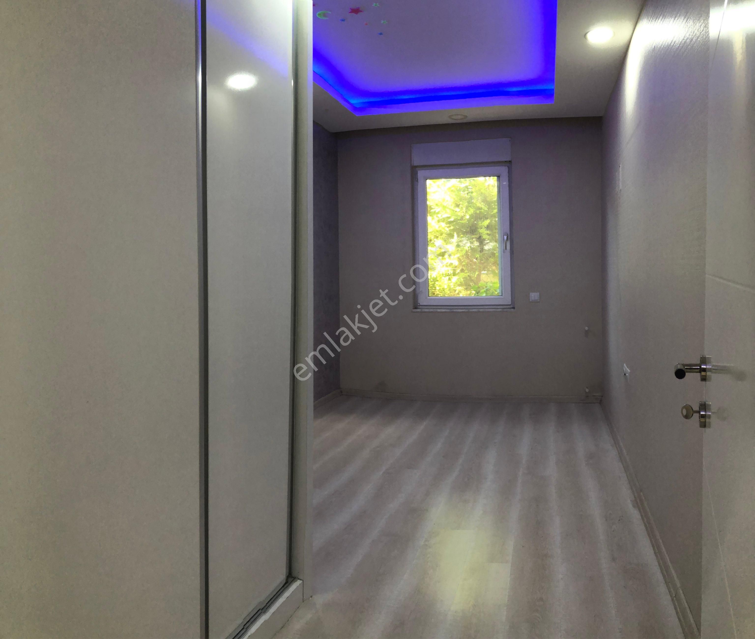 Çağlayan Barınaklar'da,denize 350 Mt,keyifli 130m2 Bahçeli,şık Ve Donanımlı (2+1)bahçe Katı - Görsel 16