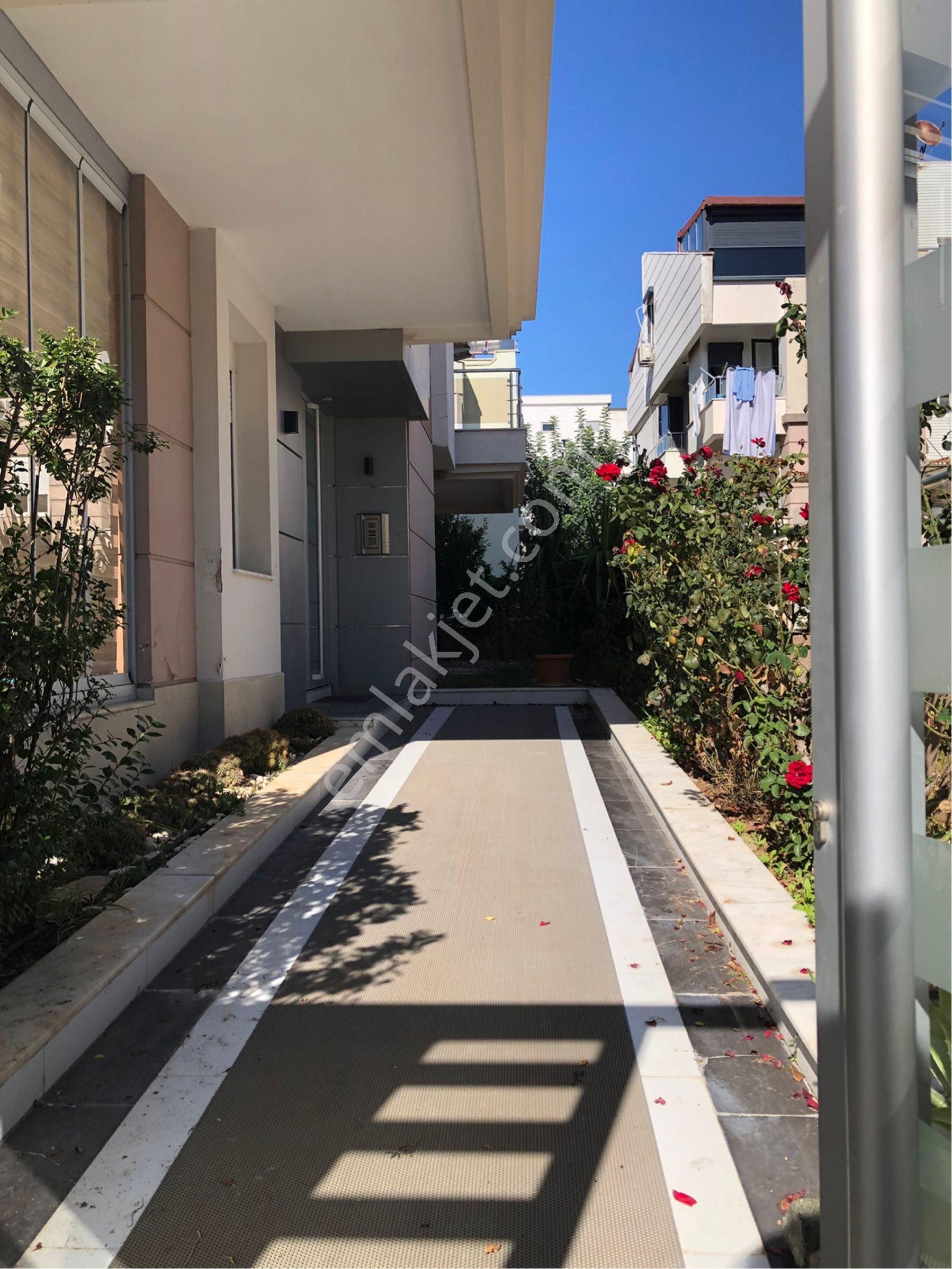 Çağlayan Barınaklar'da,denize 350 Mt,keyifli 130m2 Bahçeli,şık Ve Donanımlı (2+1)bahçe Katı - Görsel 4