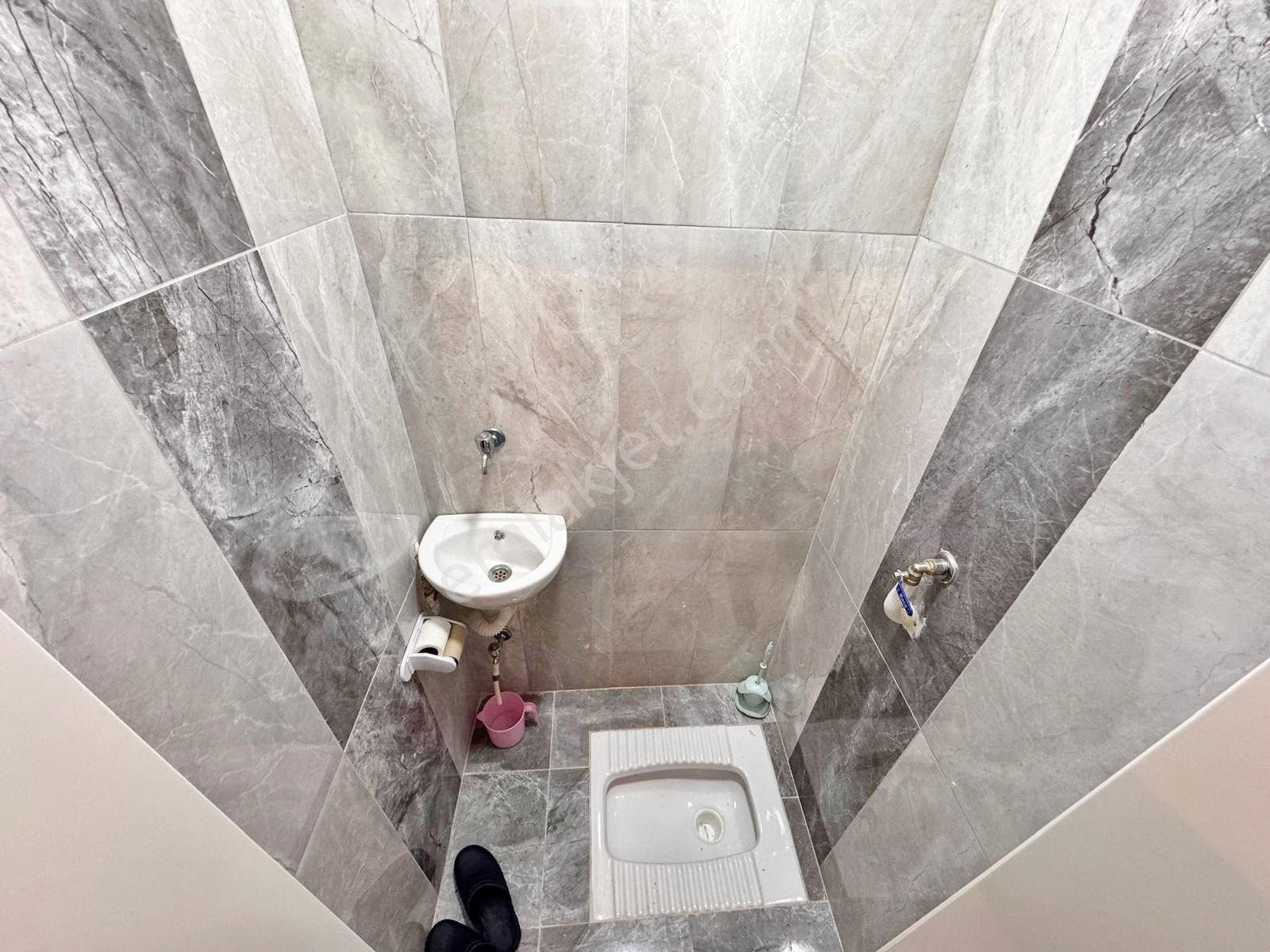 Etlik'te Müstakil Villa Tadında Bahçe Katı Yapılı 3+1 Balkonlu Önü Ve Cepheleri Açık - Görsel 35