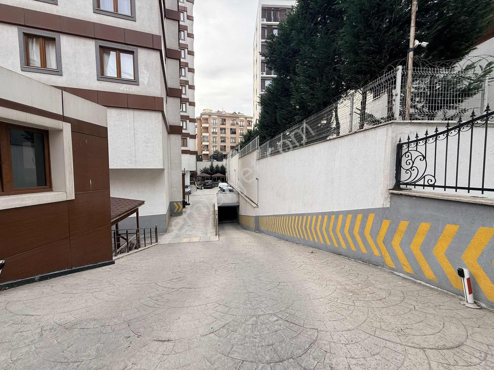 Ümraniye Elmalıkent 2+1 Kapalı Oto Parklı Site İçinde Satılık - Görsel 30