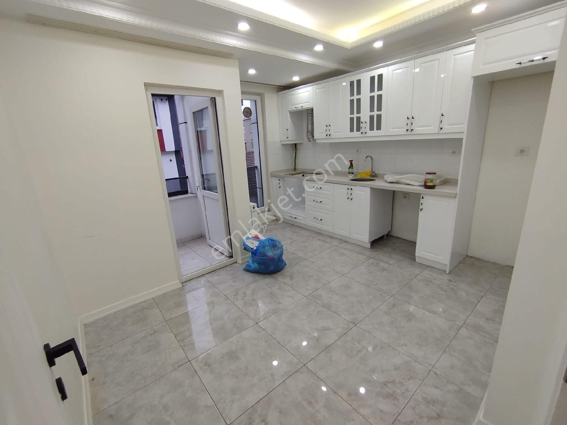 Sultançiftliği Mah. Tramvaya 1 Dk 2+1 100m² 2.kat - Görsel 11