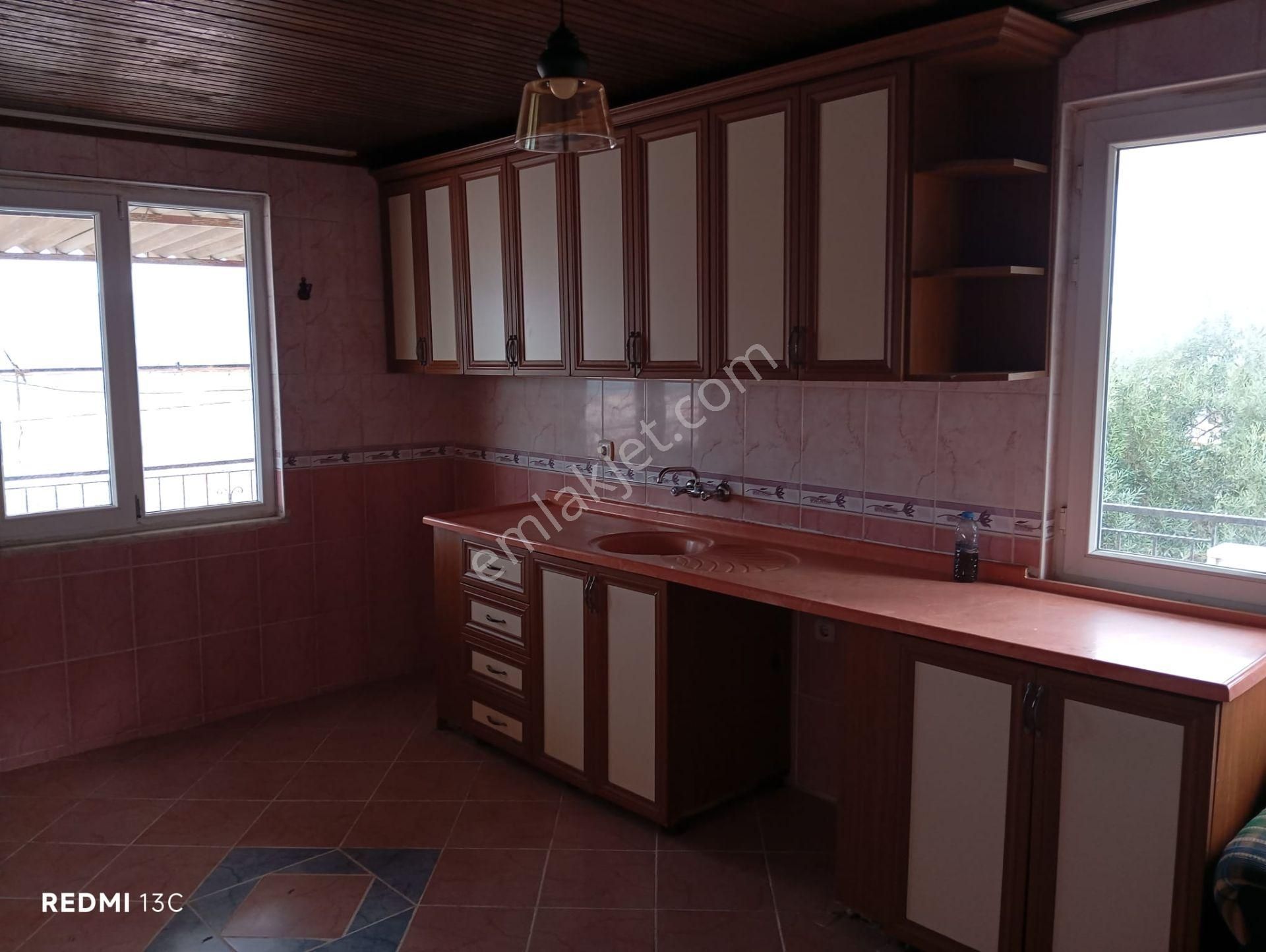 Müstakil Daire Konforunda Geniş Odalı Manzaralı 3+1