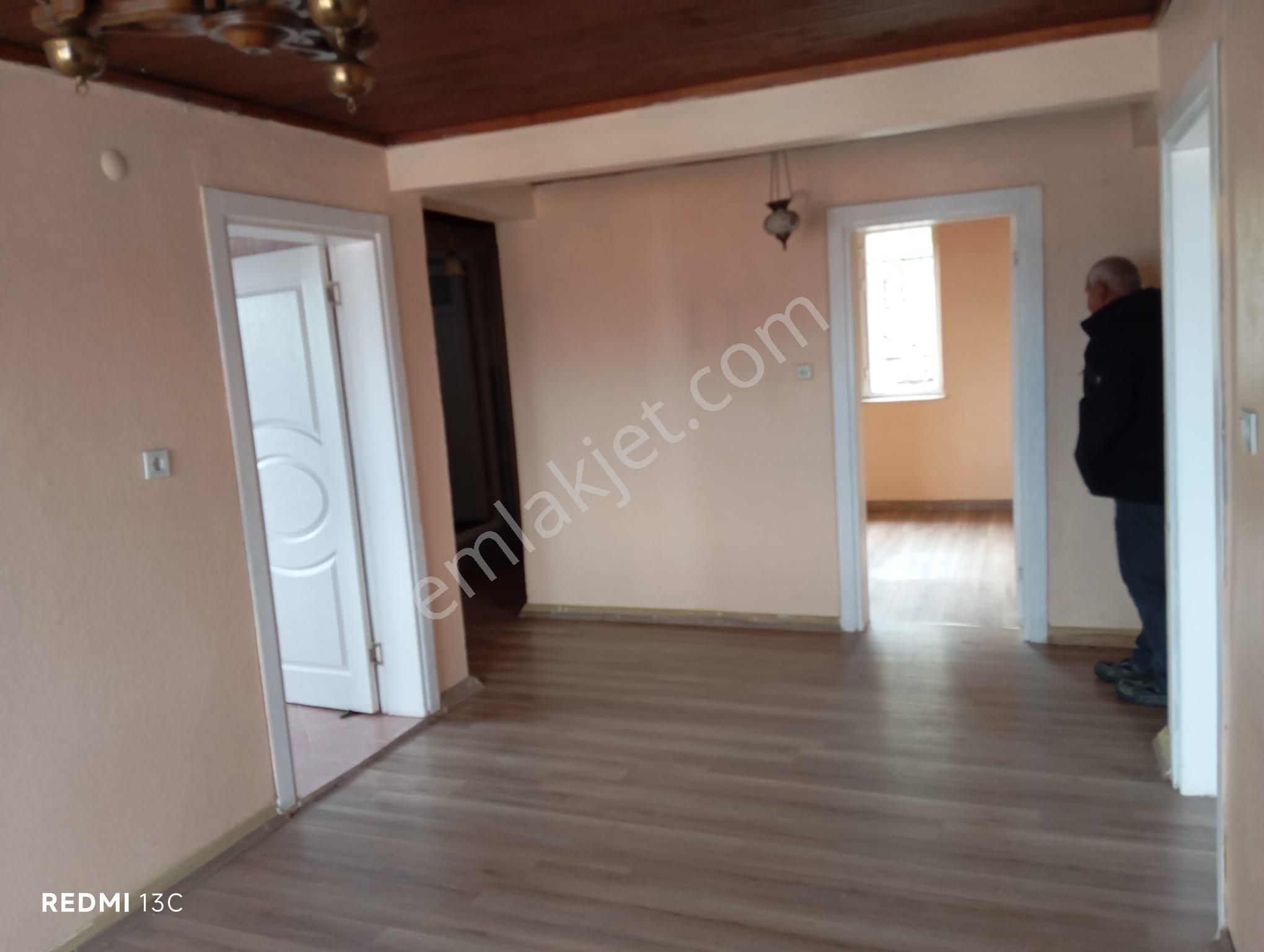 Müstakil Daire Konforunda Geniş Odalı Manzaralı 3+1 - Görsel 5