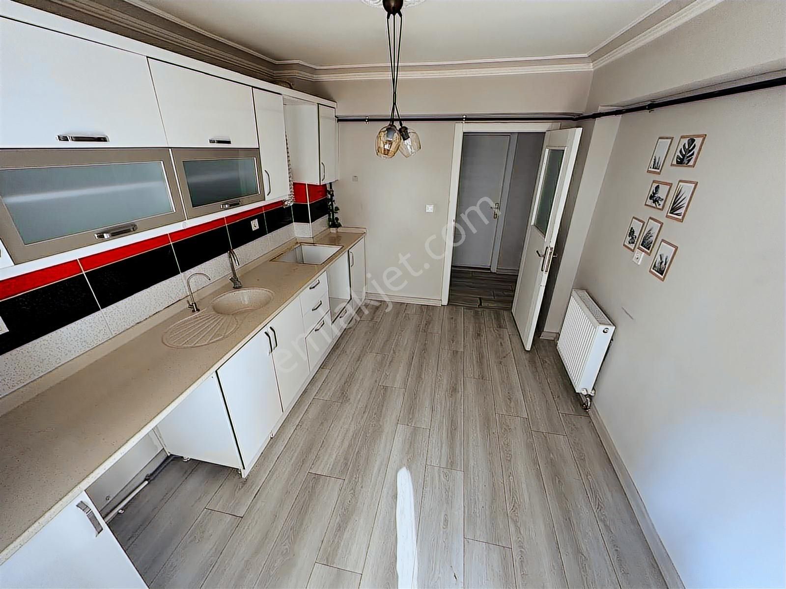 Keçiörenmerkezde 3+1metroya Ve Belediye Binanısna Yürümemesafesi - Görsel 34