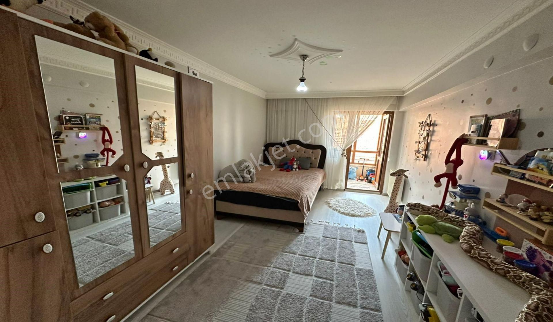 Pınarbaşında Hastane Yakını 6+1 Full Yapılı Teraslı Dublex - Görsel 16