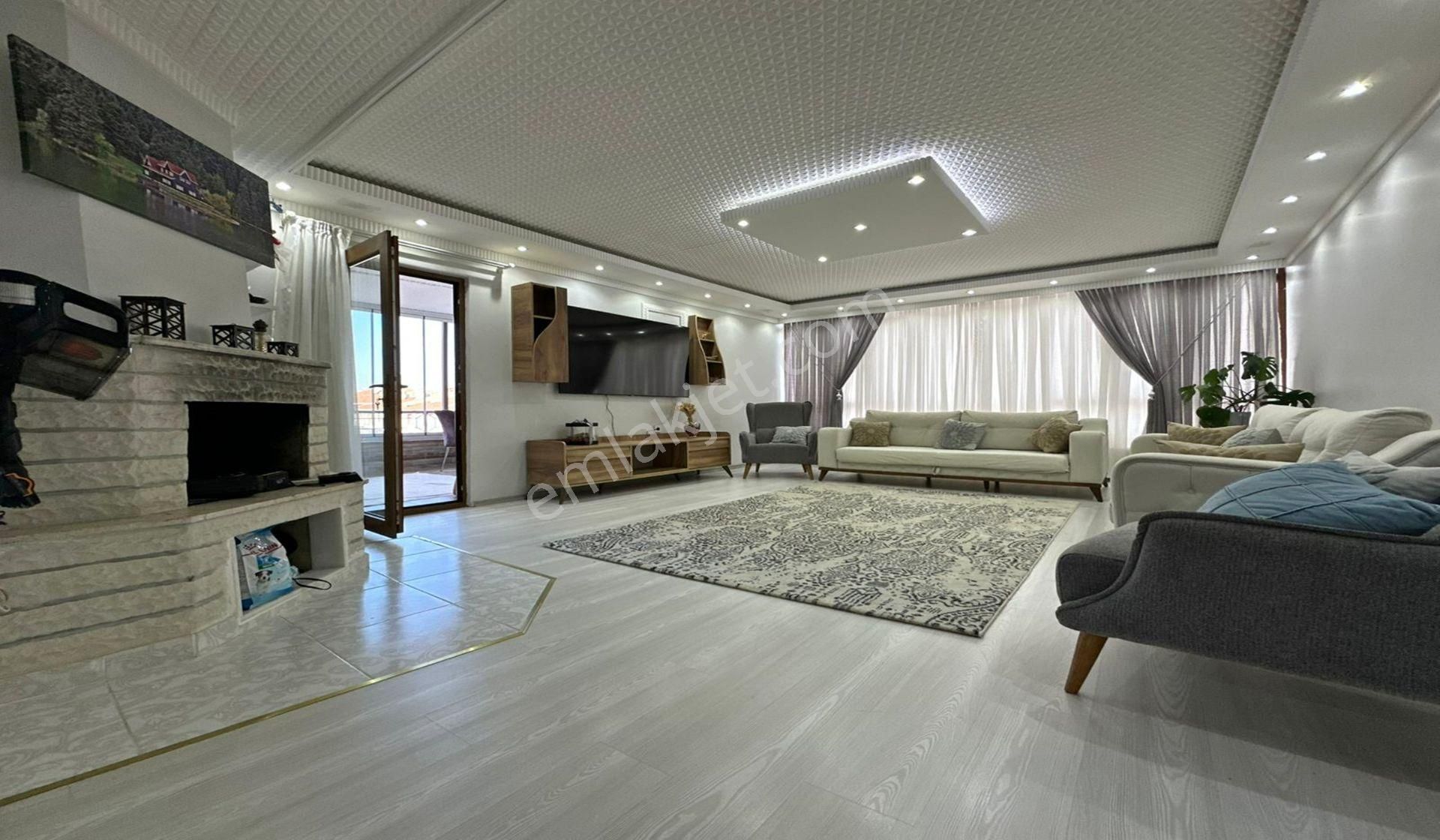 Pınarbaşında Hastane Yakını 6+1 Full Yapılı Teraslı Dublex - Görsel 7