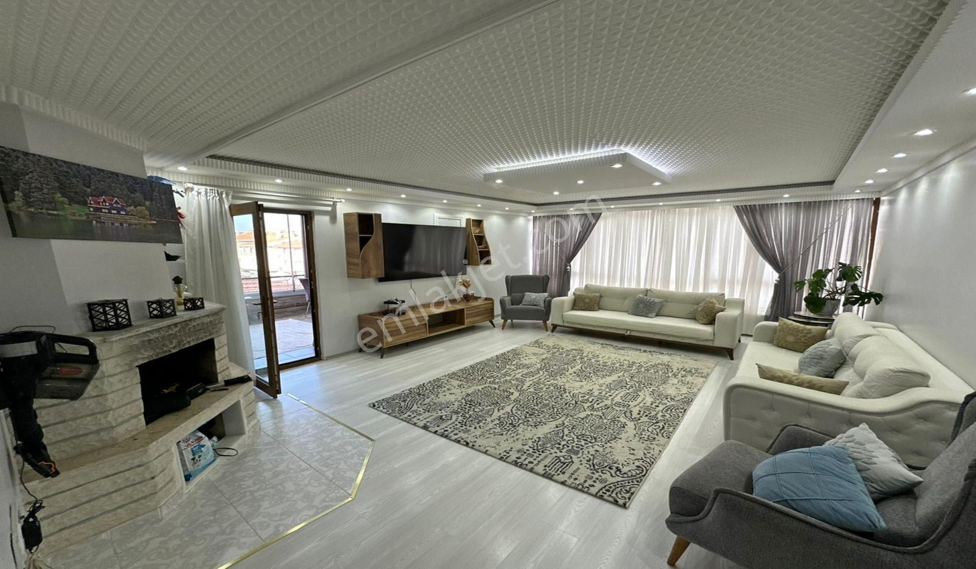 Pınarbaşında Hastane Yakını 6+1 Full Yapılı Teraslı Dublex - Görsel 9