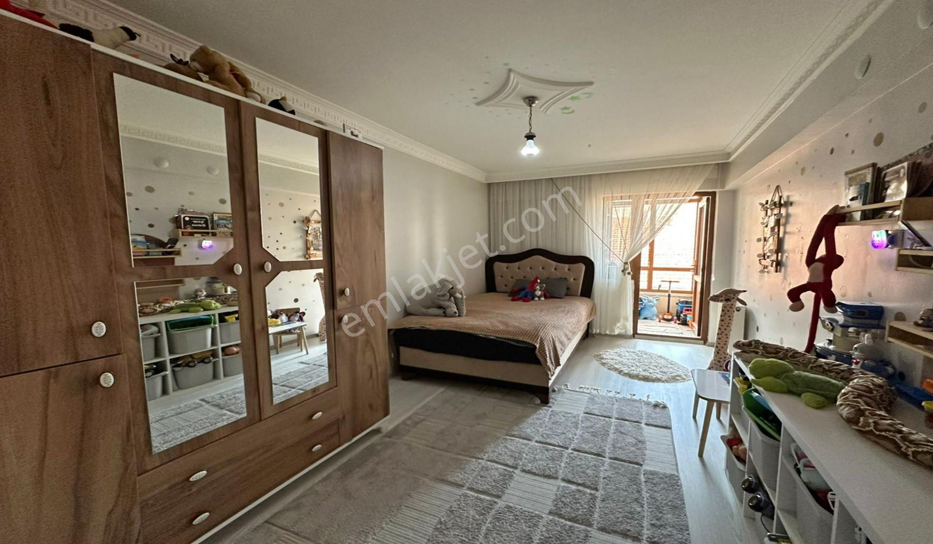 Pınarbaşında Hastane Yakını 6+1 Full Yapılı Teraslı Dublex - Görsel 17