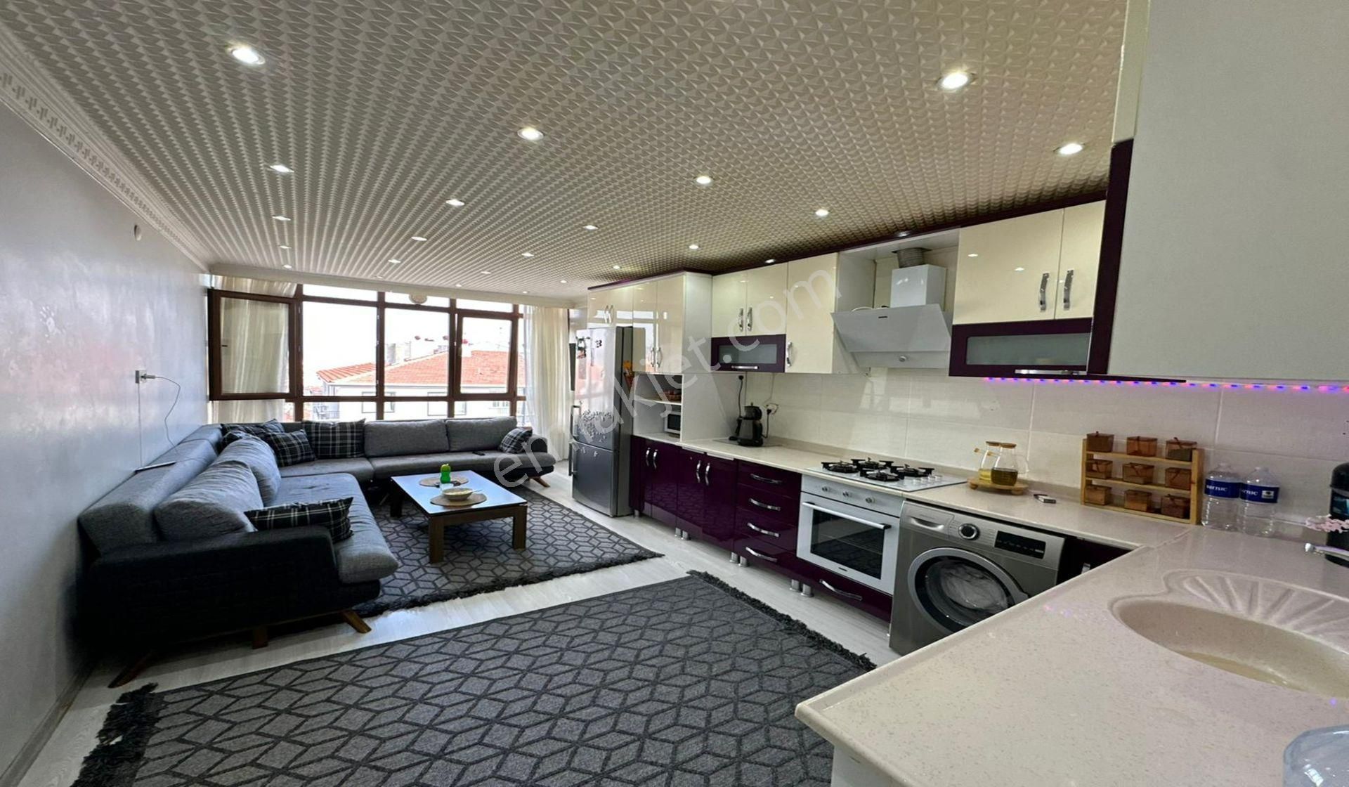 Pınarbaşında Hastane Yakını 6+1 Full Yapılı Teraslı Dublex - Görsel 4