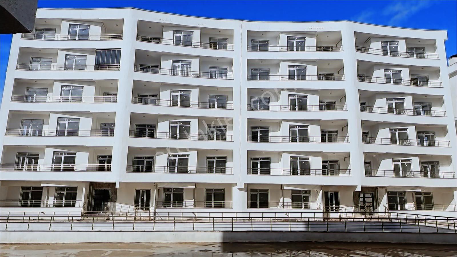 Fetih Cd. Tramvaya Yakın Site İçi Sıfır 2+1 Arakat Satılık Daire - Görsel 32