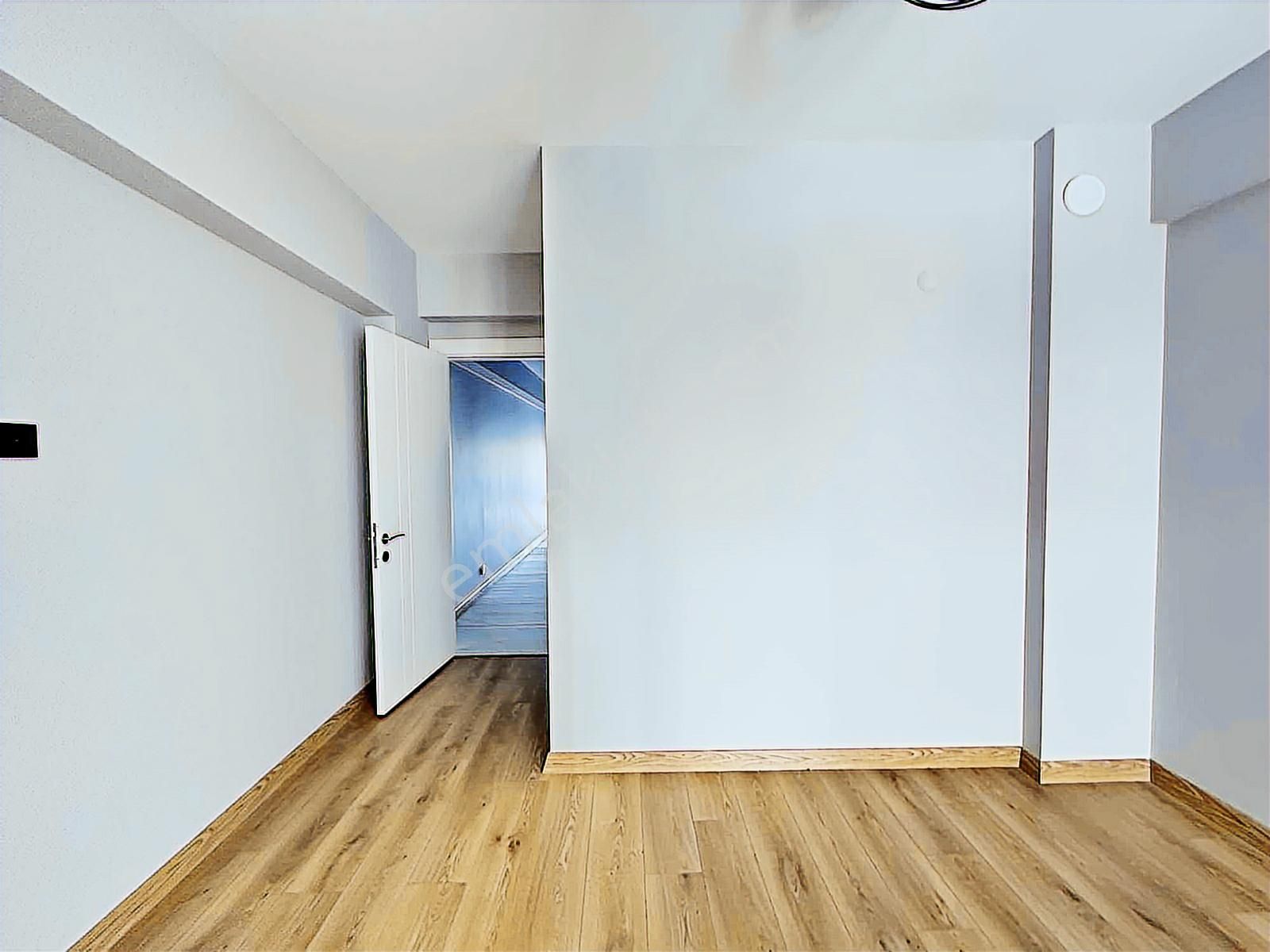 Üçkuyular'da Kiralık Asansör Otopark Yeni Bina Fırsat 2+1 Daire - Görsel 6