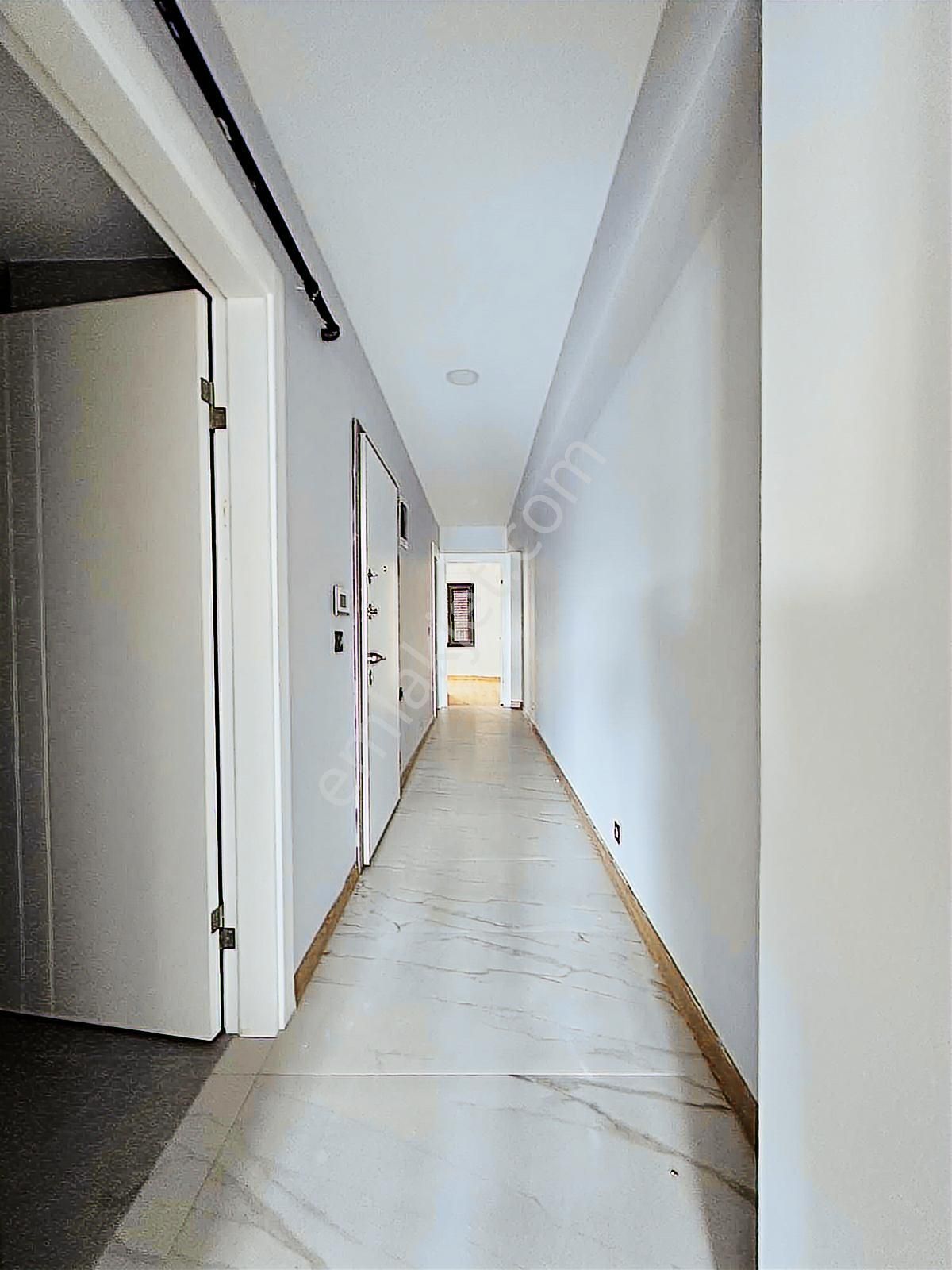 Üçkuyular'da Kiralık Asansör Otopark Yeni Bina Fırsat 2+1 Daire - Görsel 14