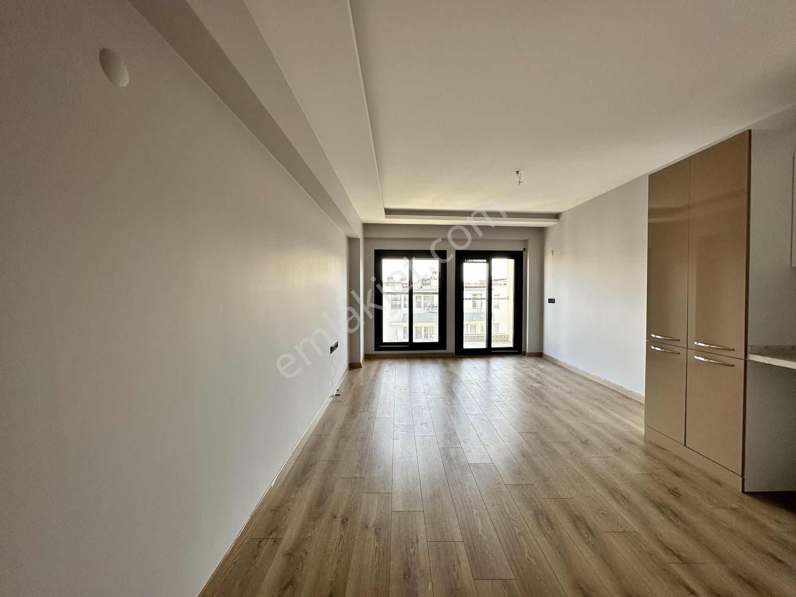 Üçkuyular'da Kiralık Asansör Otopark Yeni Bina Fırsat 2+1 Daire - Görsel 15