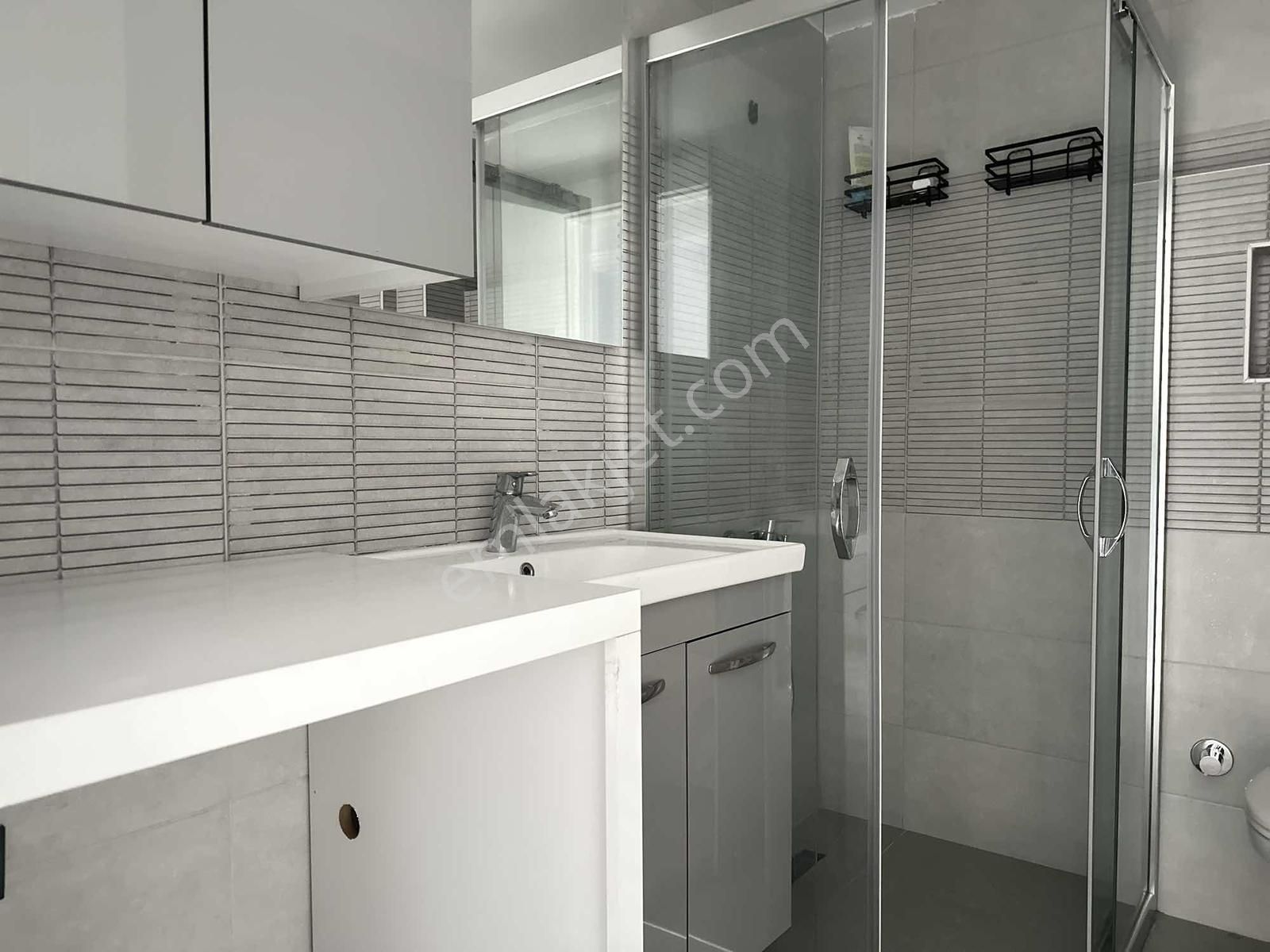 Üçkuyular'da Kiralık Asansör Otopark Yeni Bina Fırsat 2+1 Daire - Görsel 13