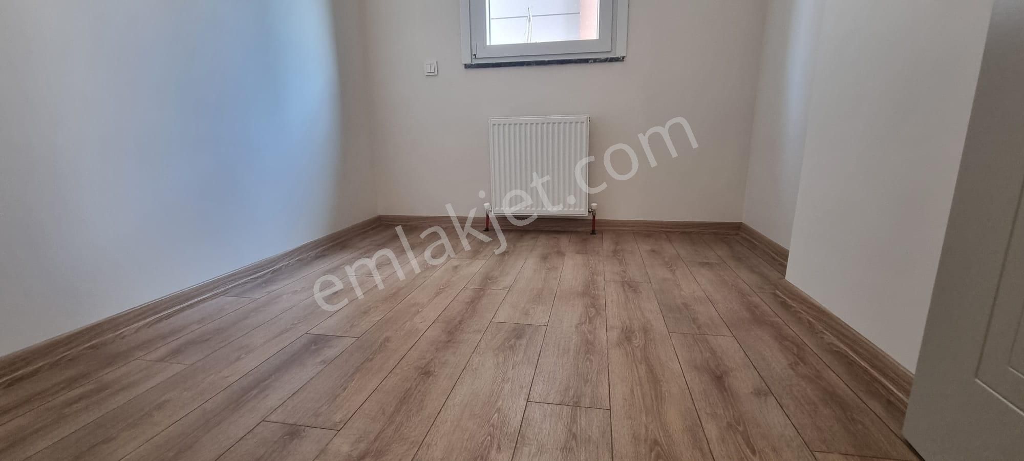 Bostancı Da Çok Merkezi Konumda Sakin Sokakta 2+1 Kombili Daire - Görsel 17