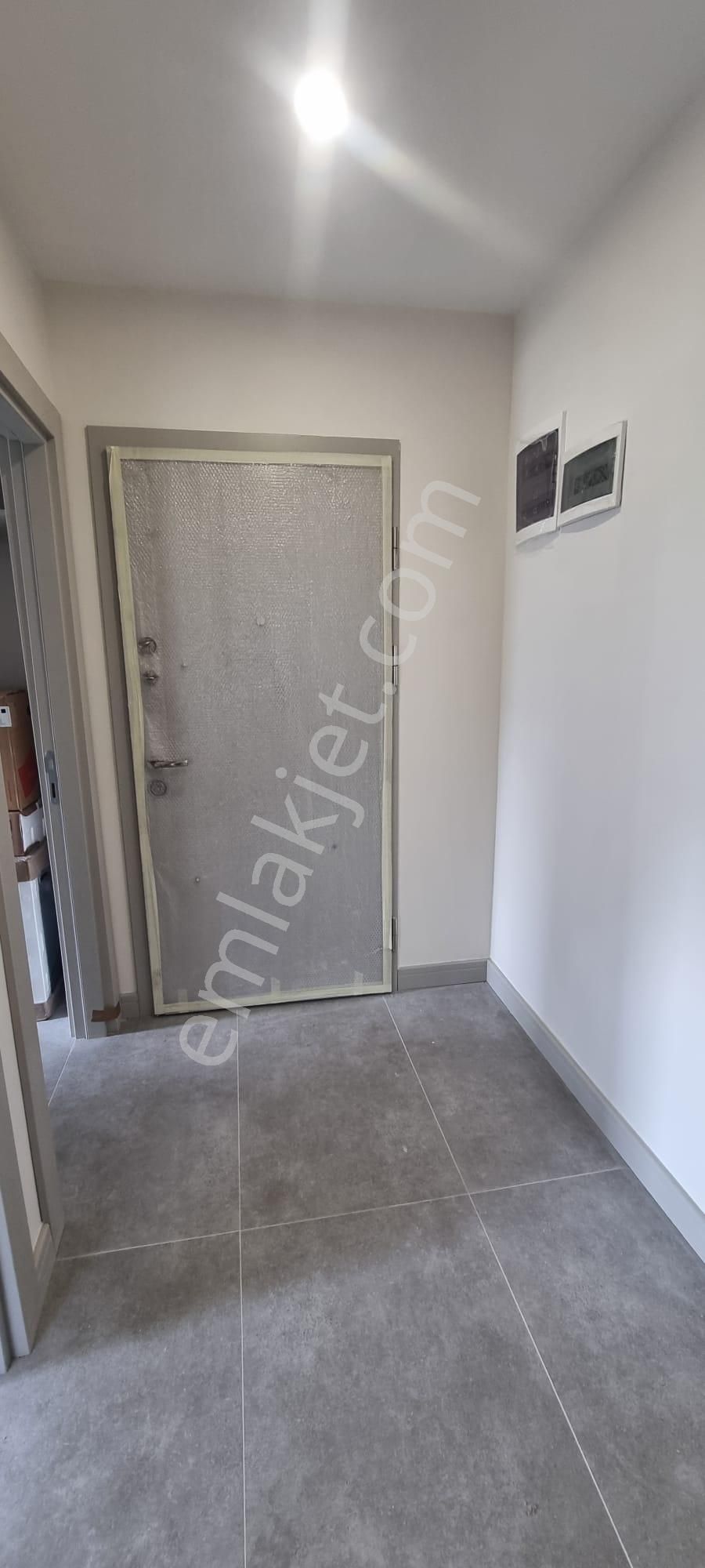 Bostancı Da Çok Merkezi Konumda Sakin Sokakta 2+1 Kombili Daire - Görsel 20