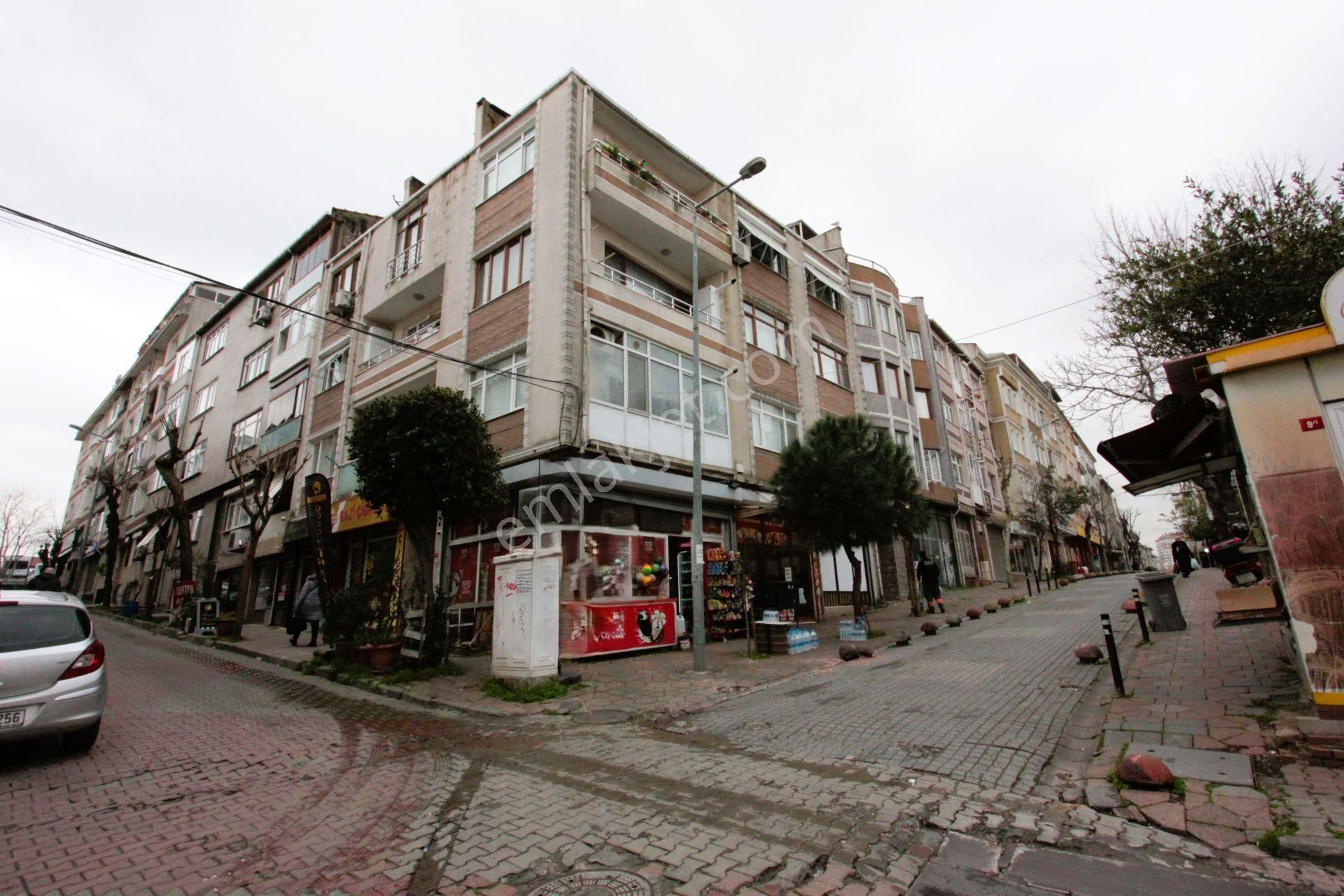 Rami Yeni Mahalle 'de Köşe Konumda 2 Katlı Yatırımlık Dükkan !!! - Görsel 10