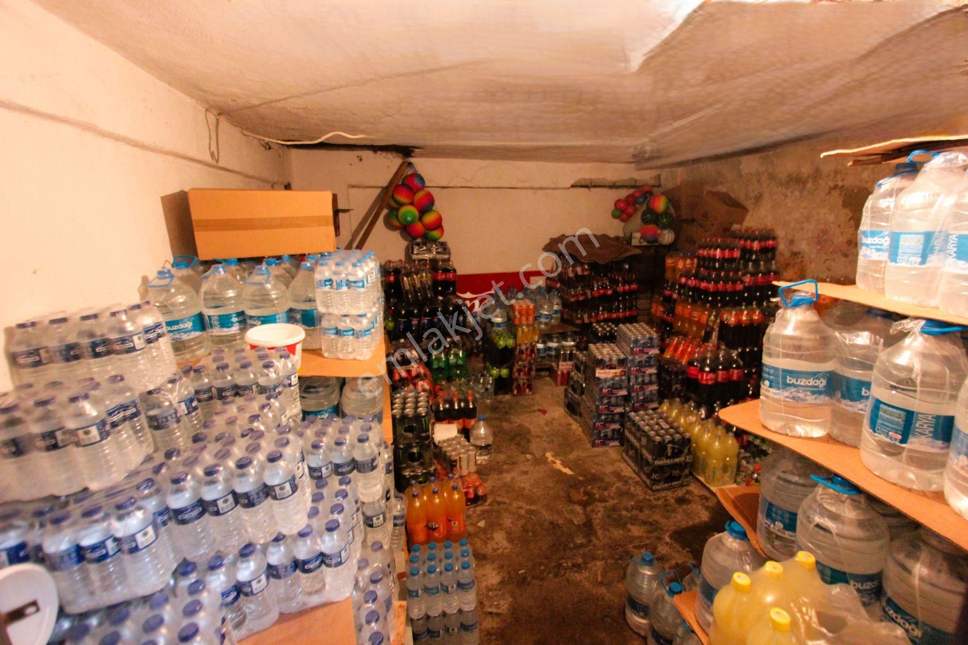 Rami Yeni Mahalle 'de Köşe Konumda 2 Katlı Yatırımlık Dükkan !!! - Görsel 13