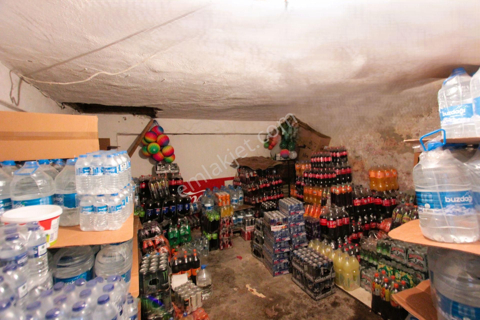 Rami Yeni Mahalle 'de Köşe Konumda 2 Katlı Yatırımlık Dükkan !!! - Görsel 14