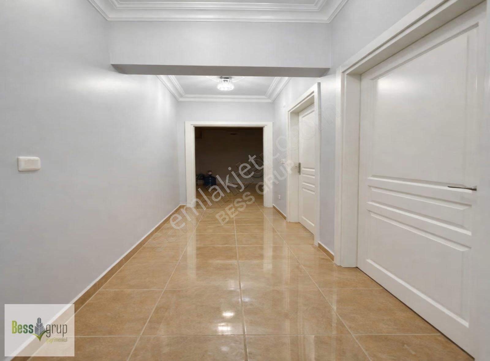 Beylikdüzü Adnan Kahvecide Site İçerisinde Satılık 2+1 Daire - Görsel 3