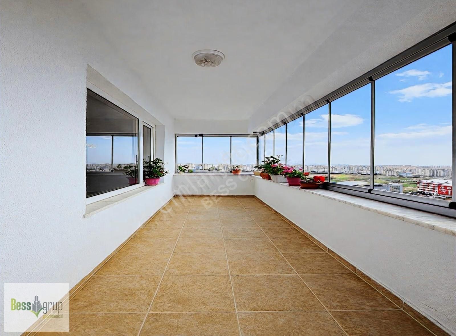 Beylikdüzü Adnan Kahvecide Site İçerisinde Satılık 2+1 Daire - Görsel 2